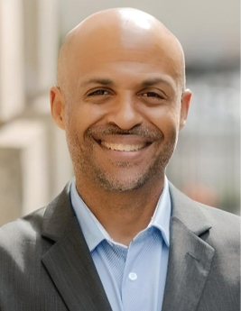 Headshot of Michael Regis border=
